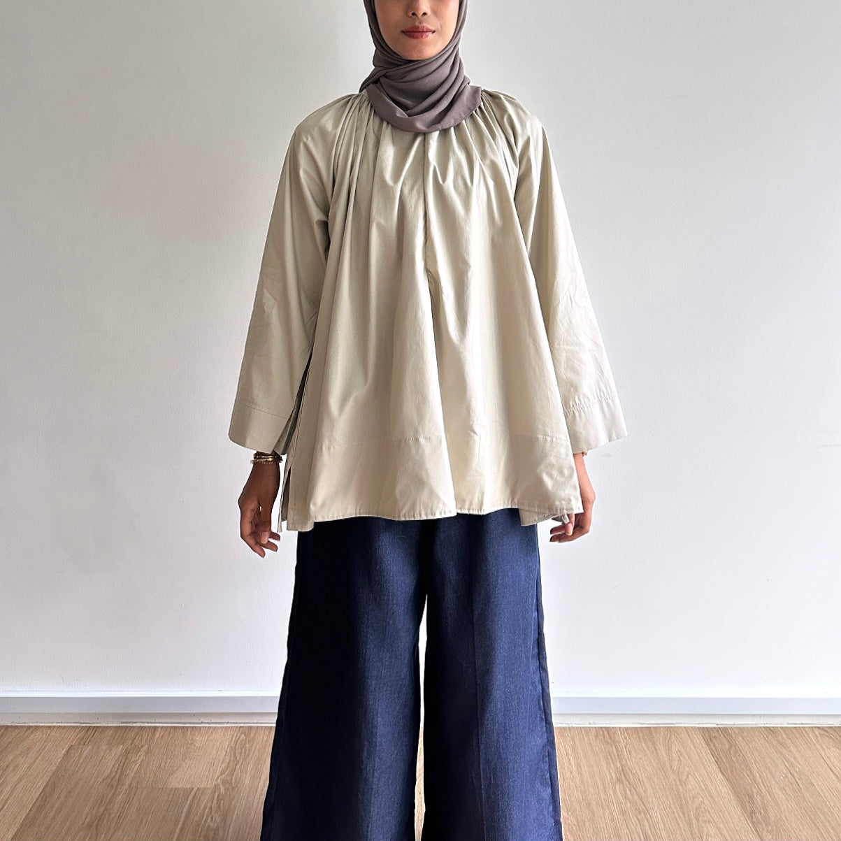Cara raglan blouse