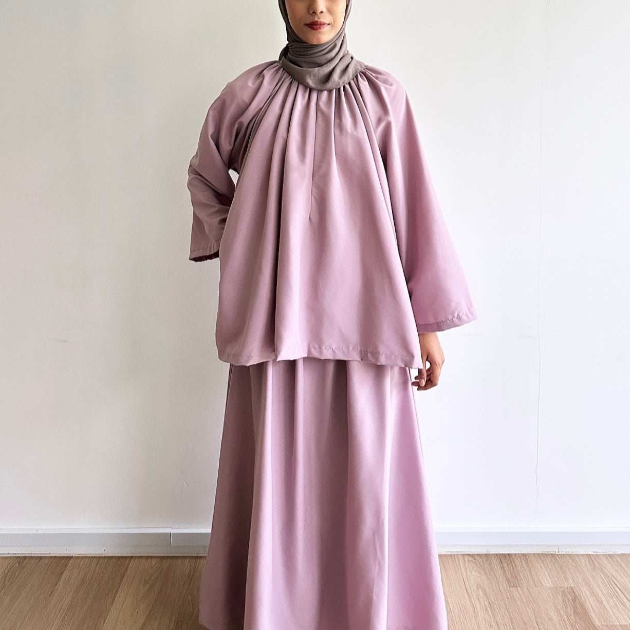 Tania classic skirt set