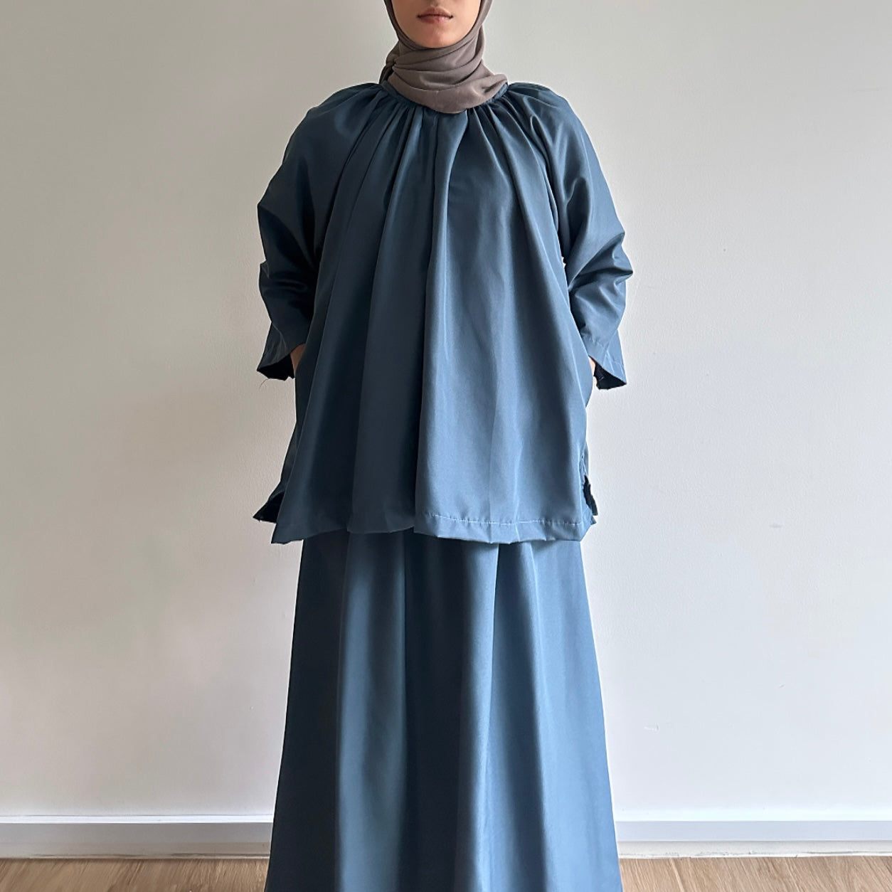 Tania classic skirt set