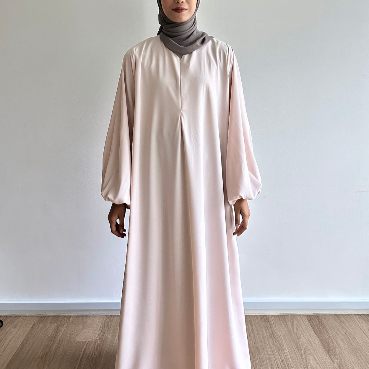 Alia puffy sleeve maxi dress