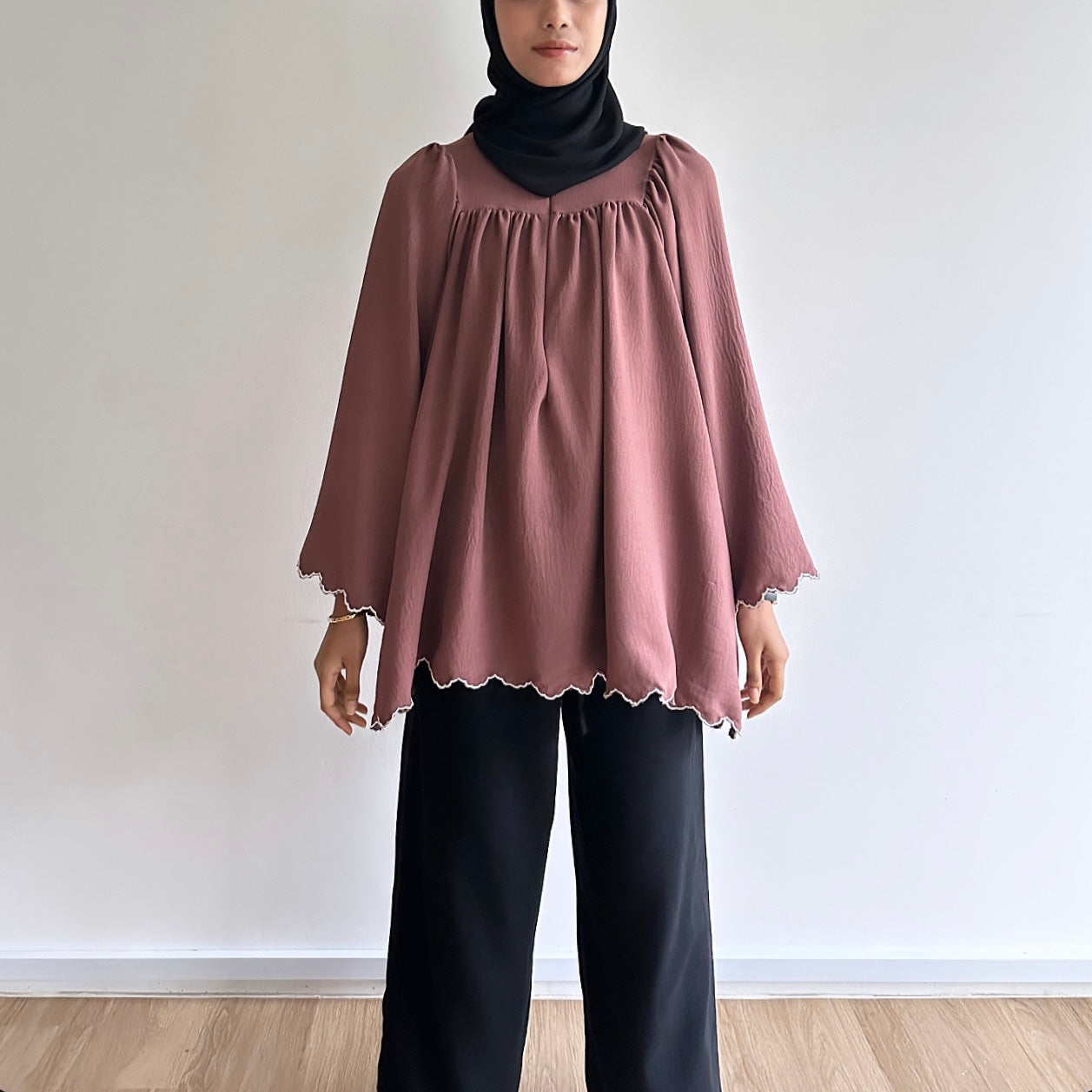 Tia sulam blouse