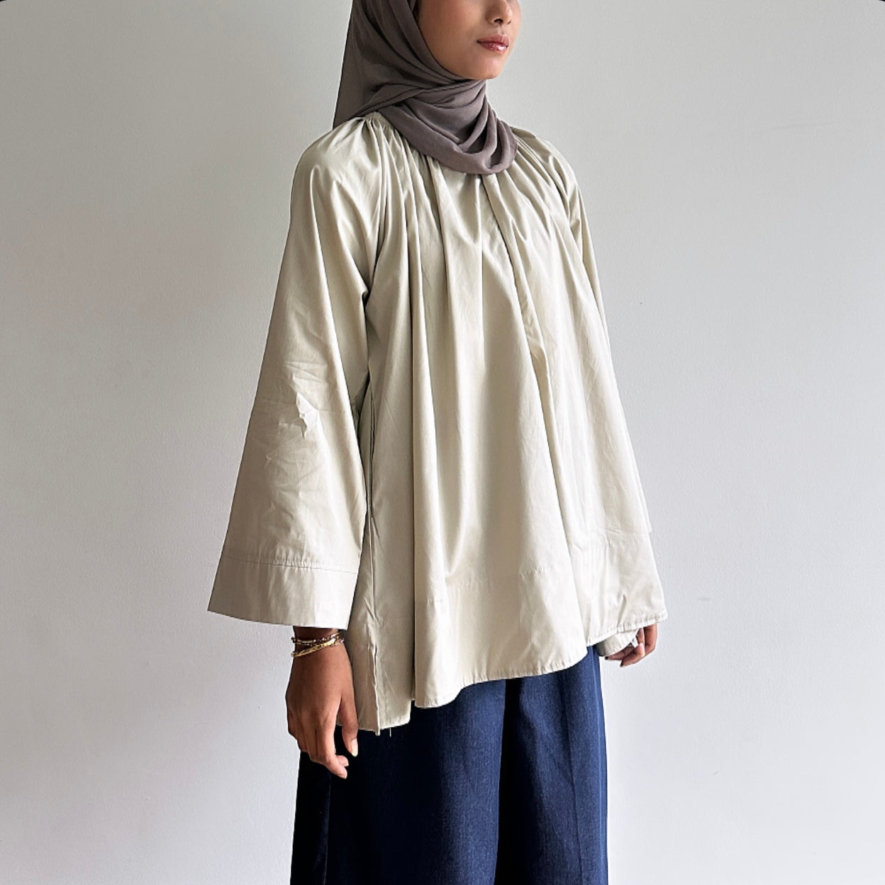 Cara raglan blouse