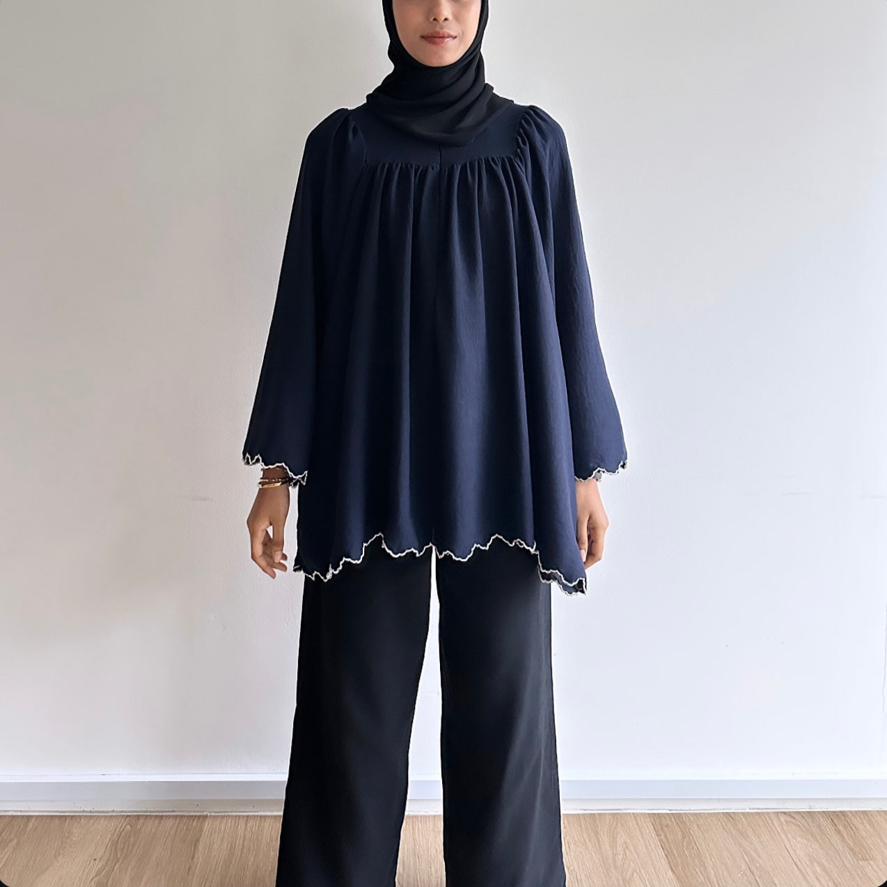 Tia sulam blouse