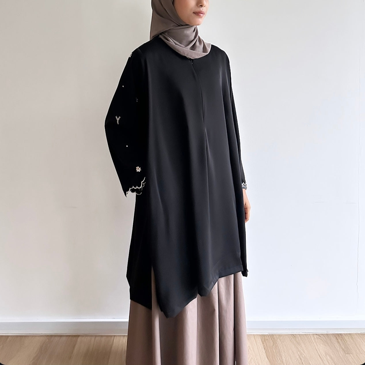 Marla floral sulam tunic