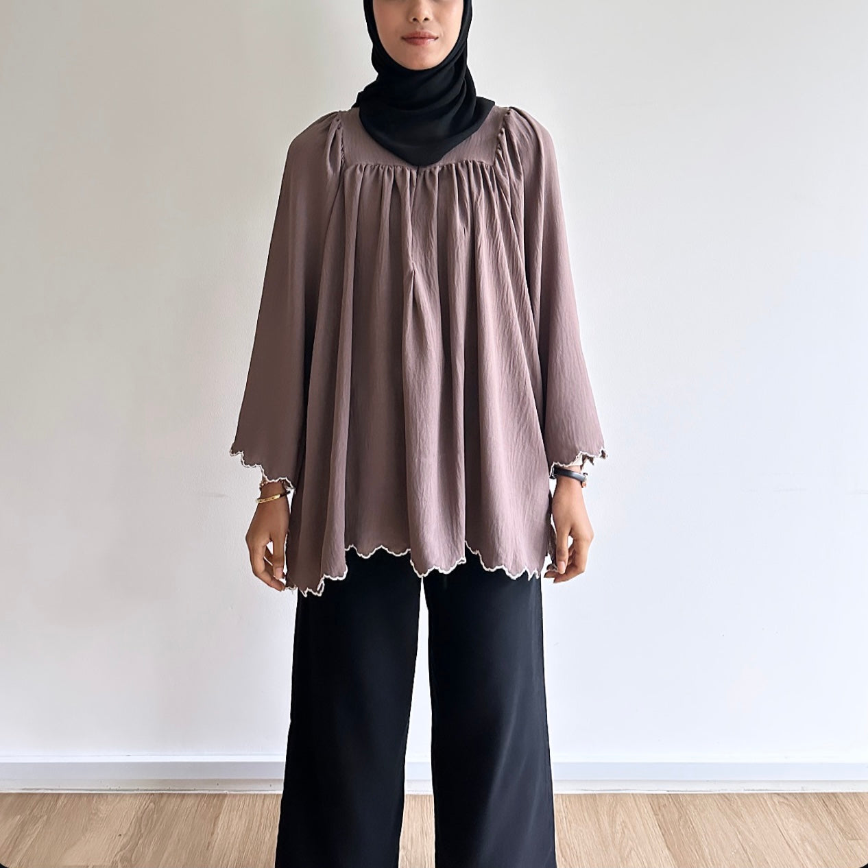 Tia sulam blouse