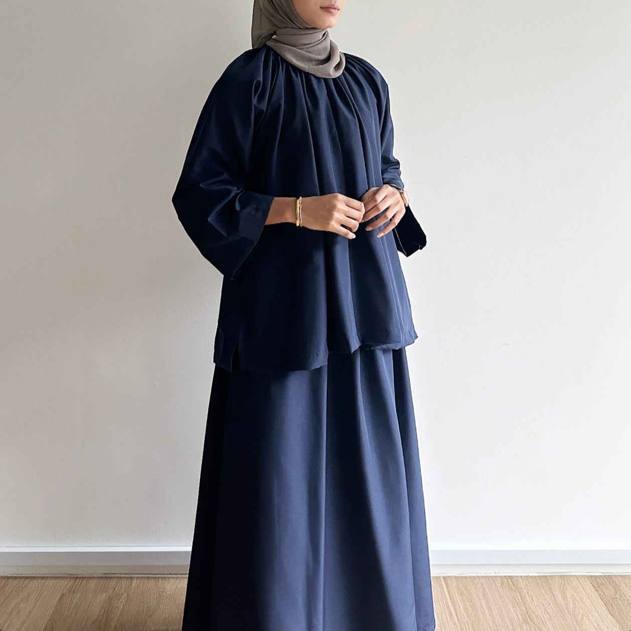 Tania classic skirt set