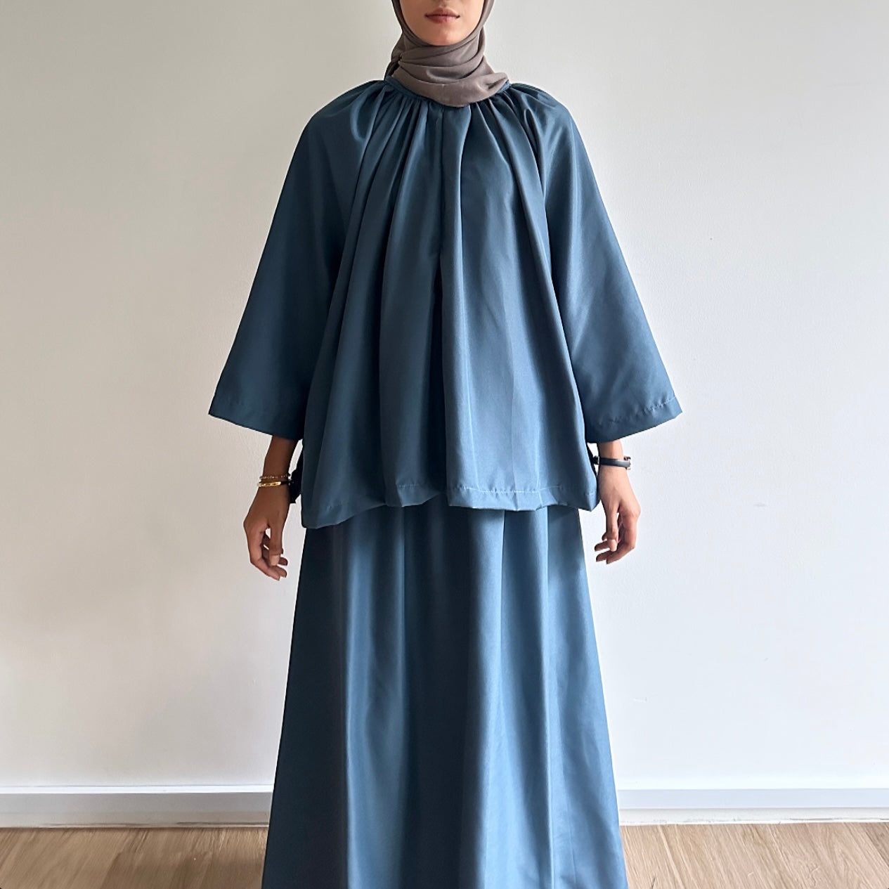 Tania classic skirt set