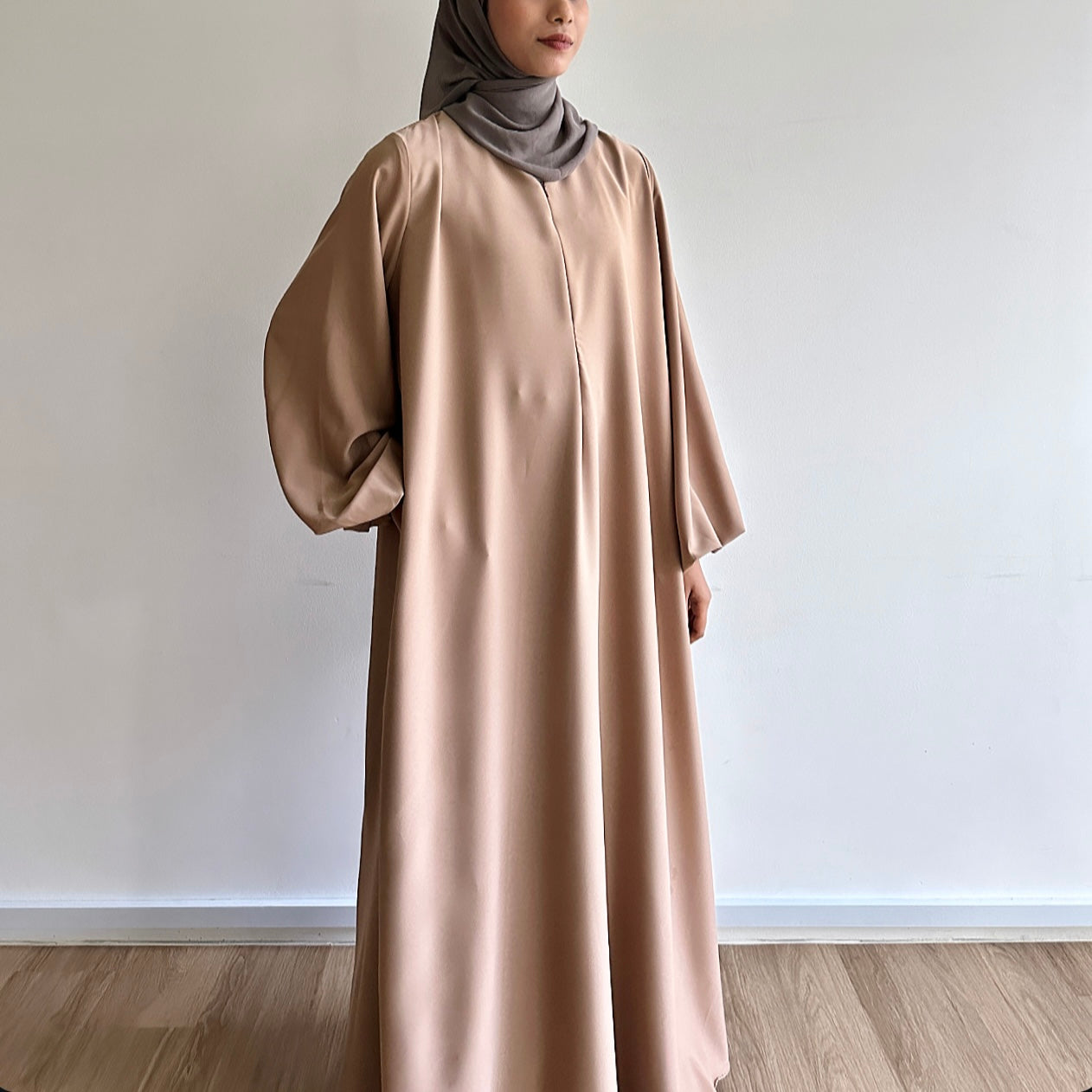 Alia puffy sleeve maxi dress