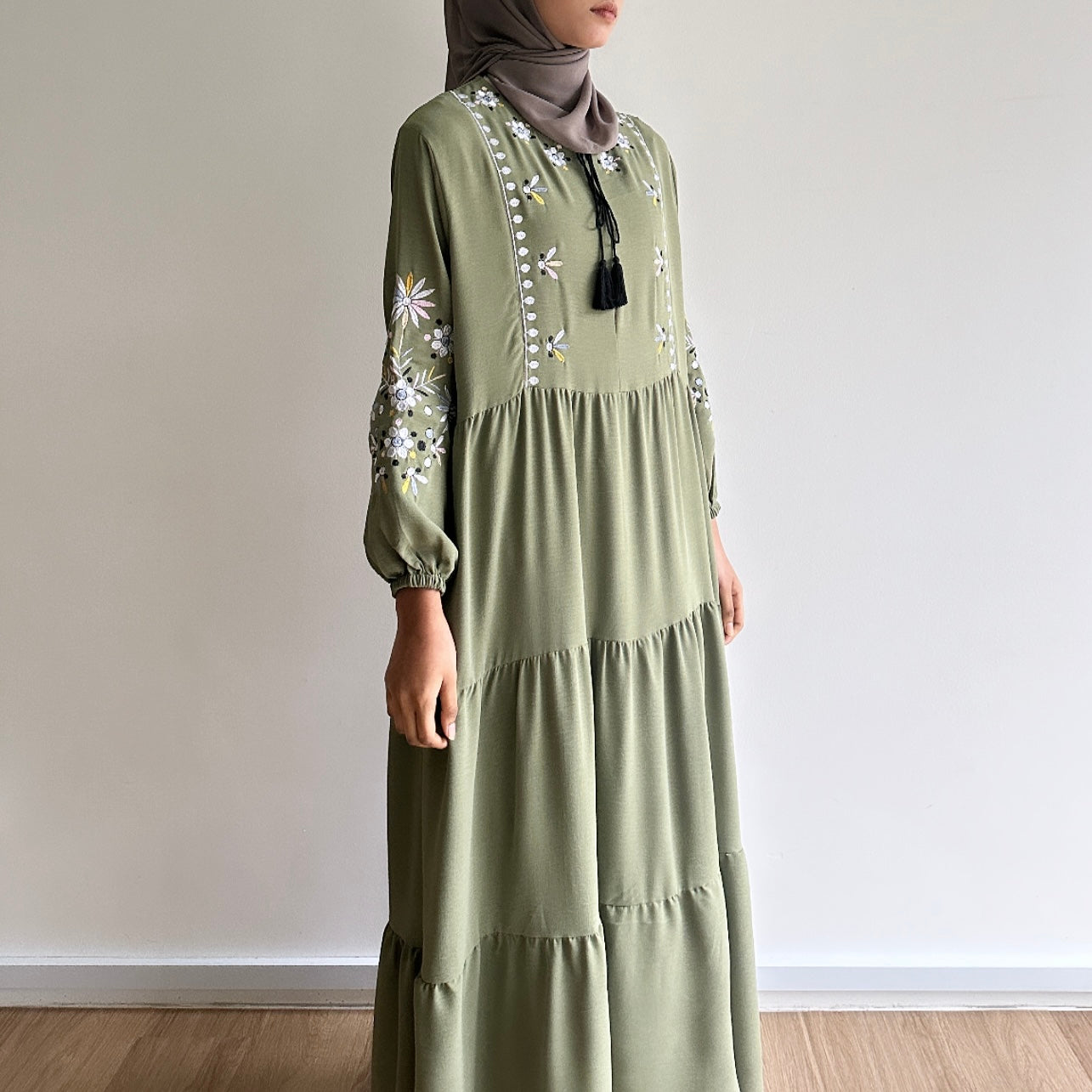 Julia floral embroidered dress