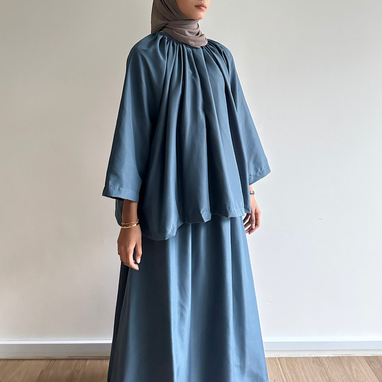 Tania classic skirt set