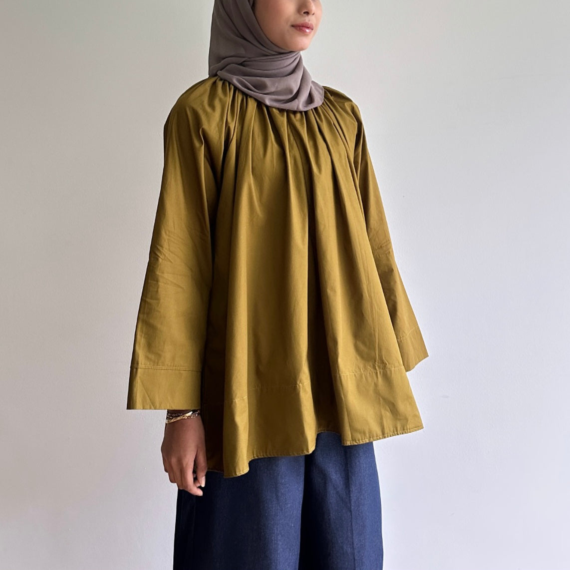 Cara raglan blouse
