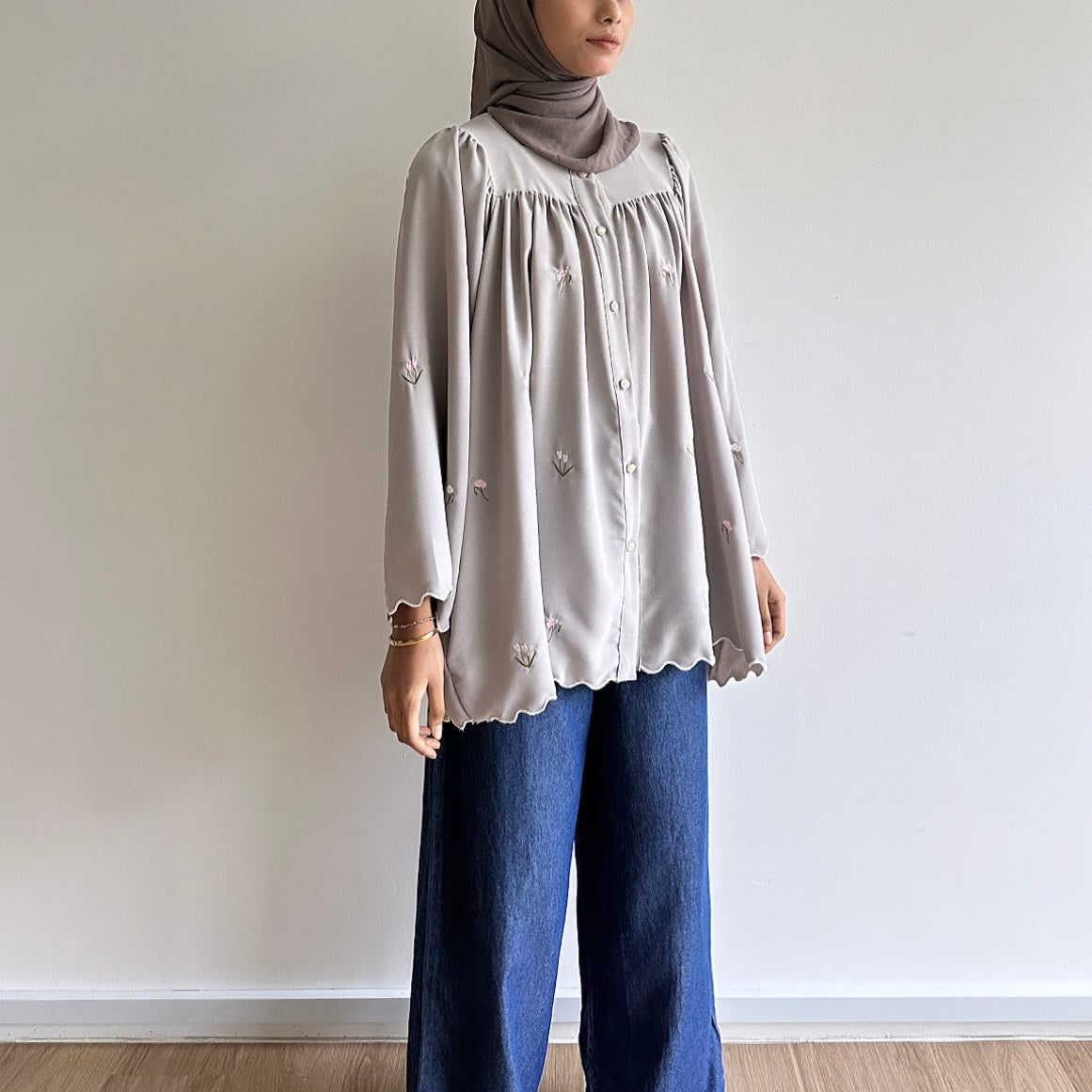 Nia sulam blouse