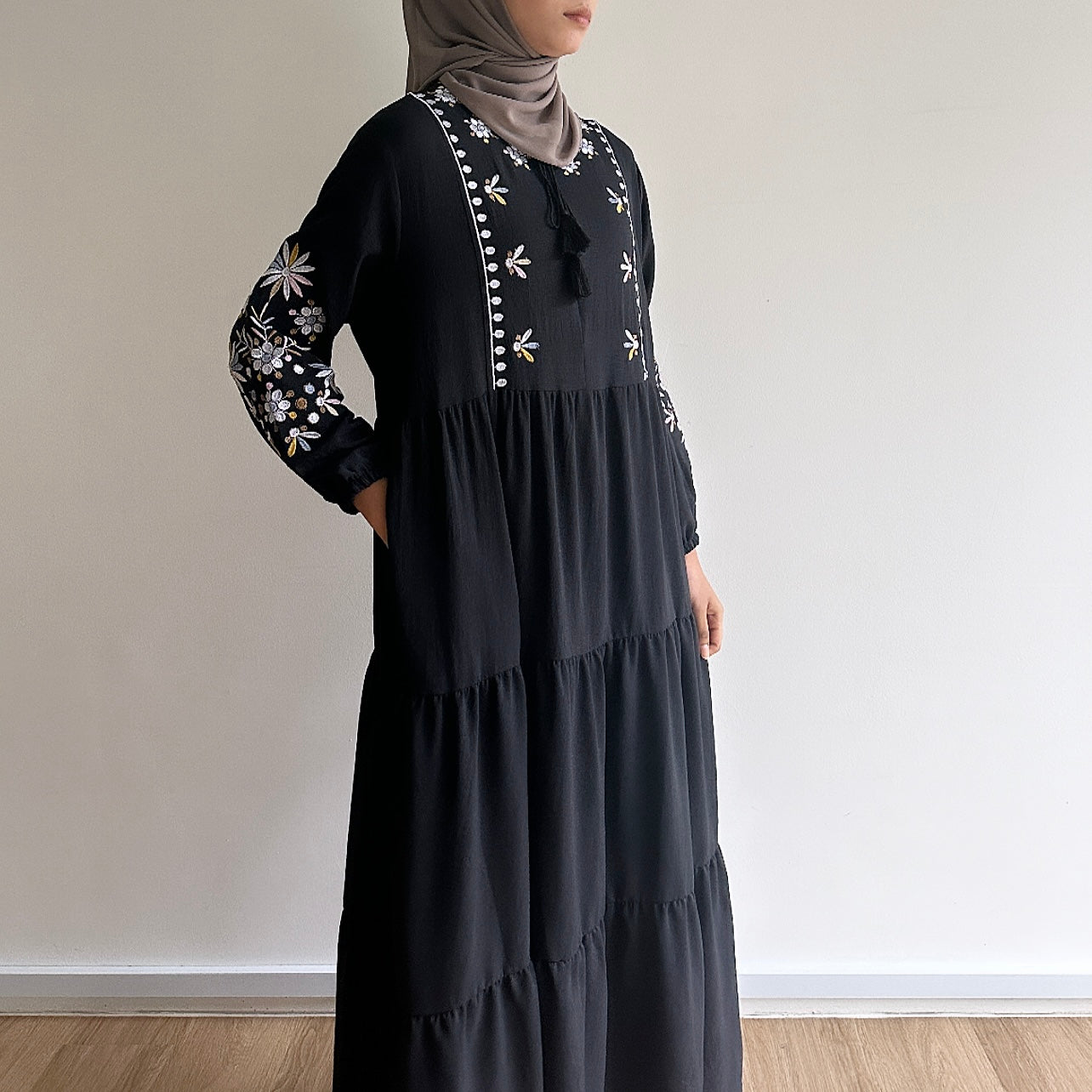 Julia floral embroidered dress