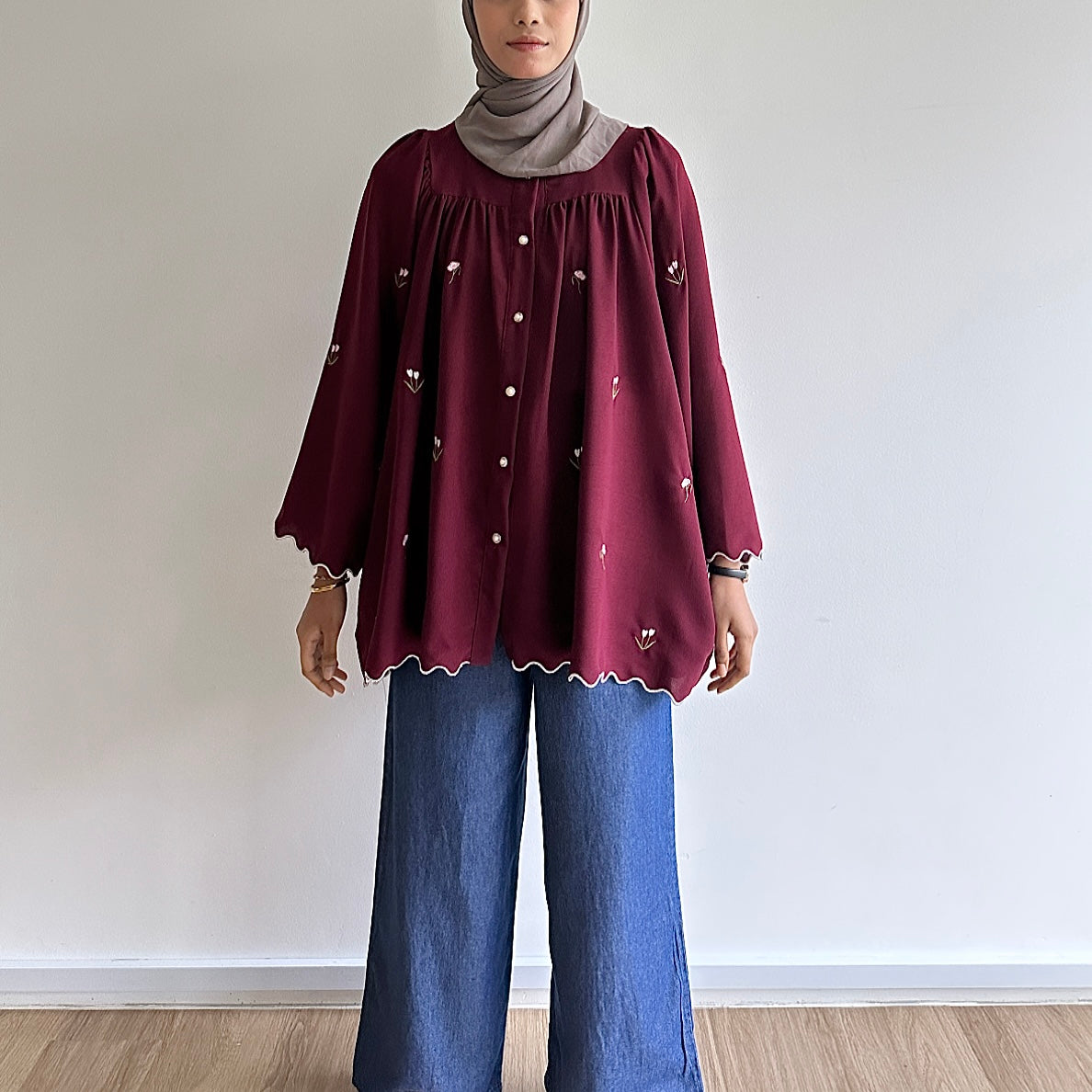 Nia sulam blouse
