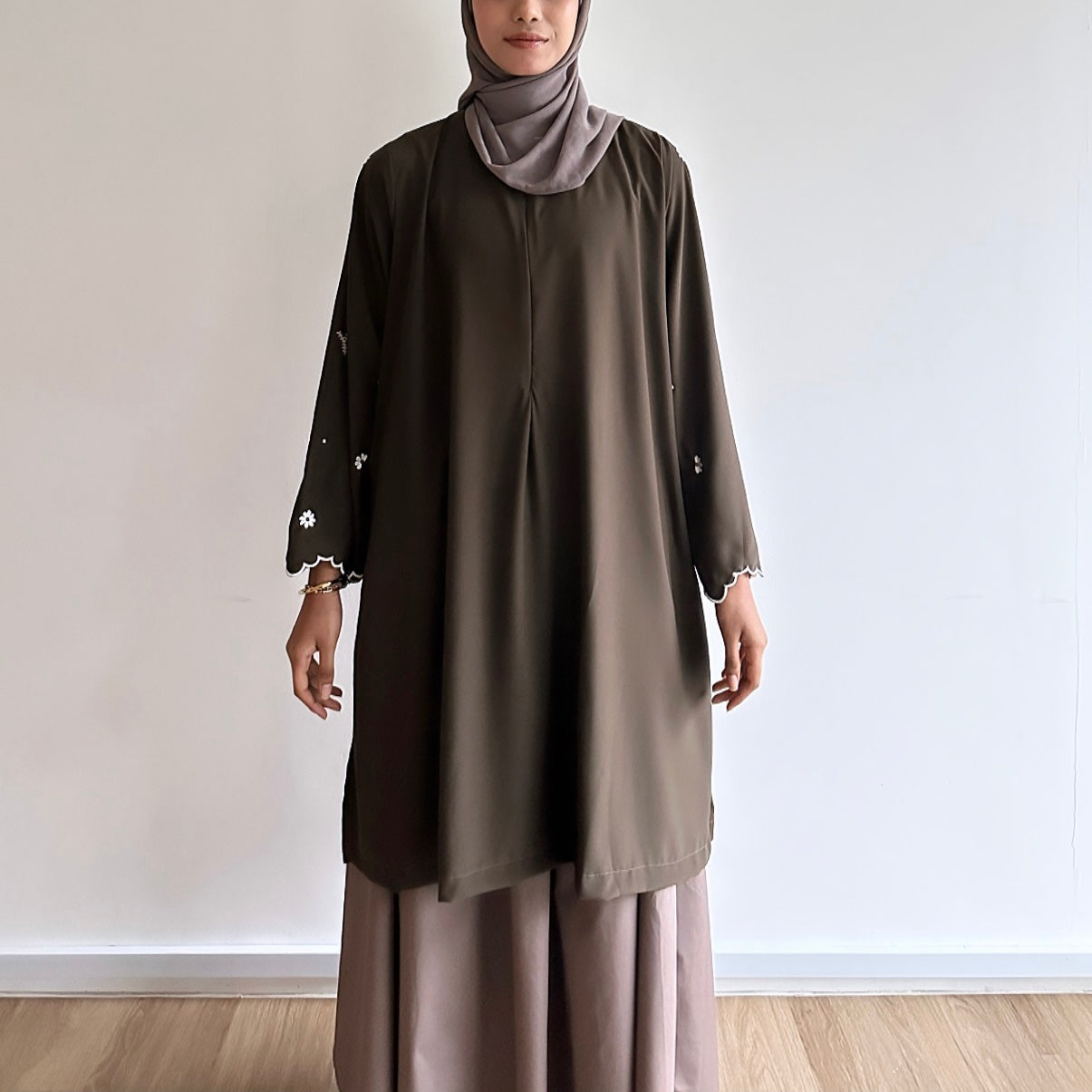 Marla floral sulam tunic