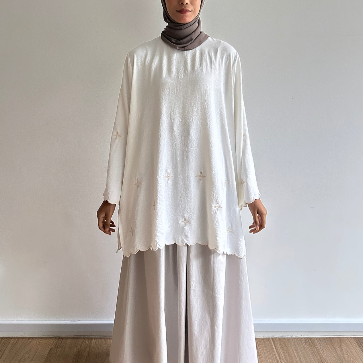 Elena sulam tunic