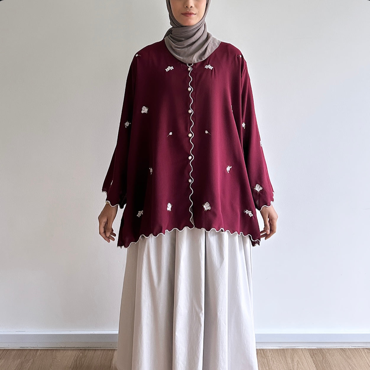 Aura sulam blouse