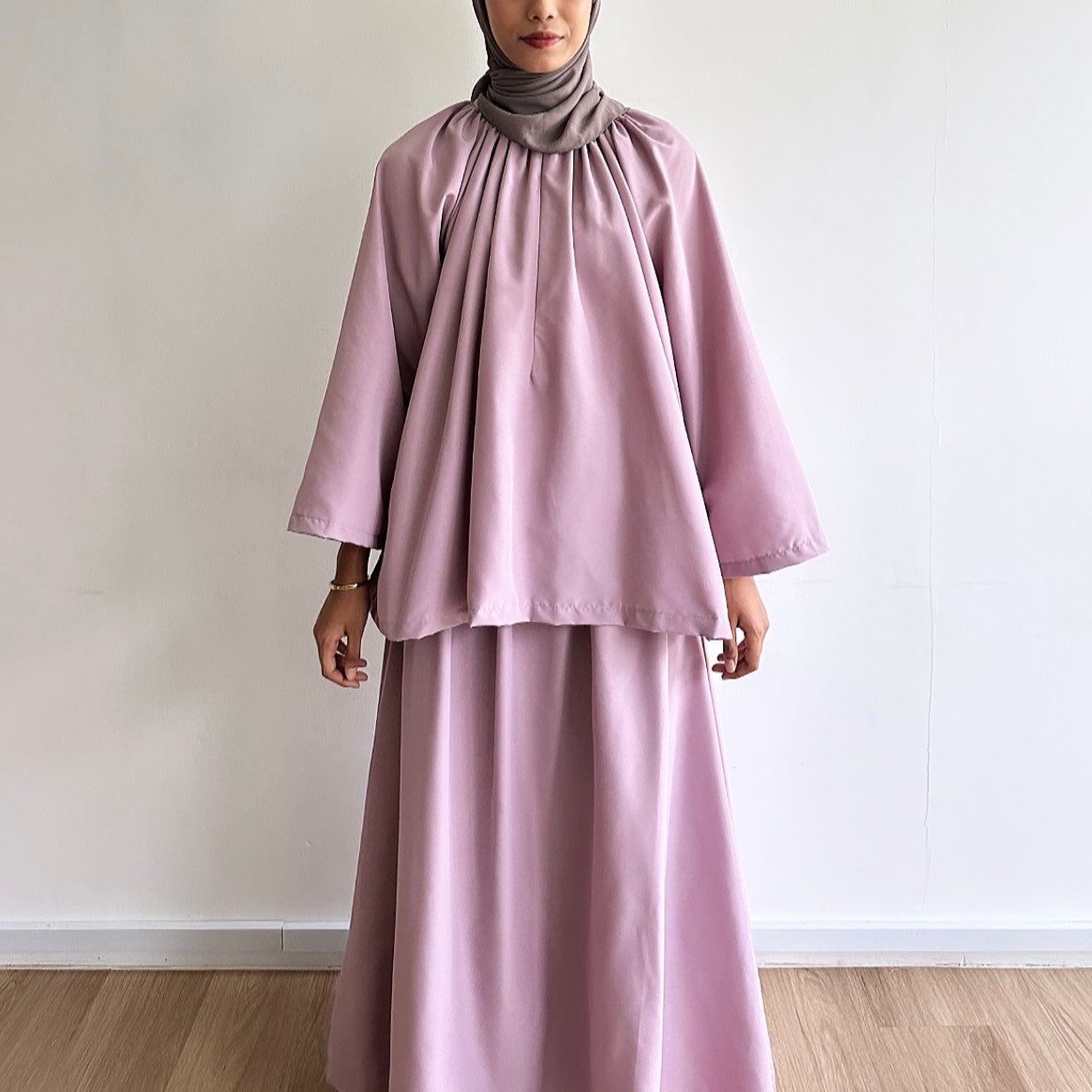 Tania classic skirt set