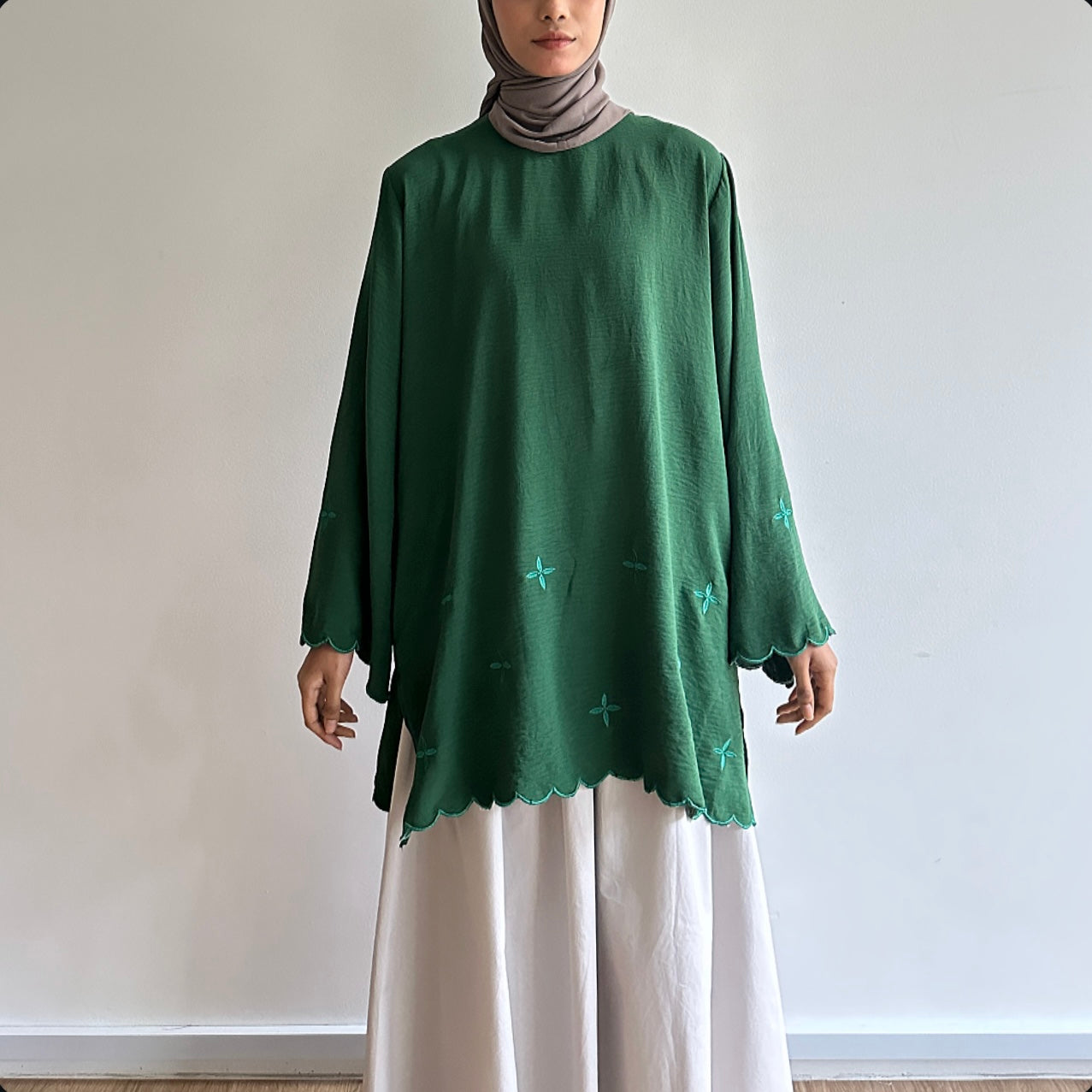 Elena sulam tunic