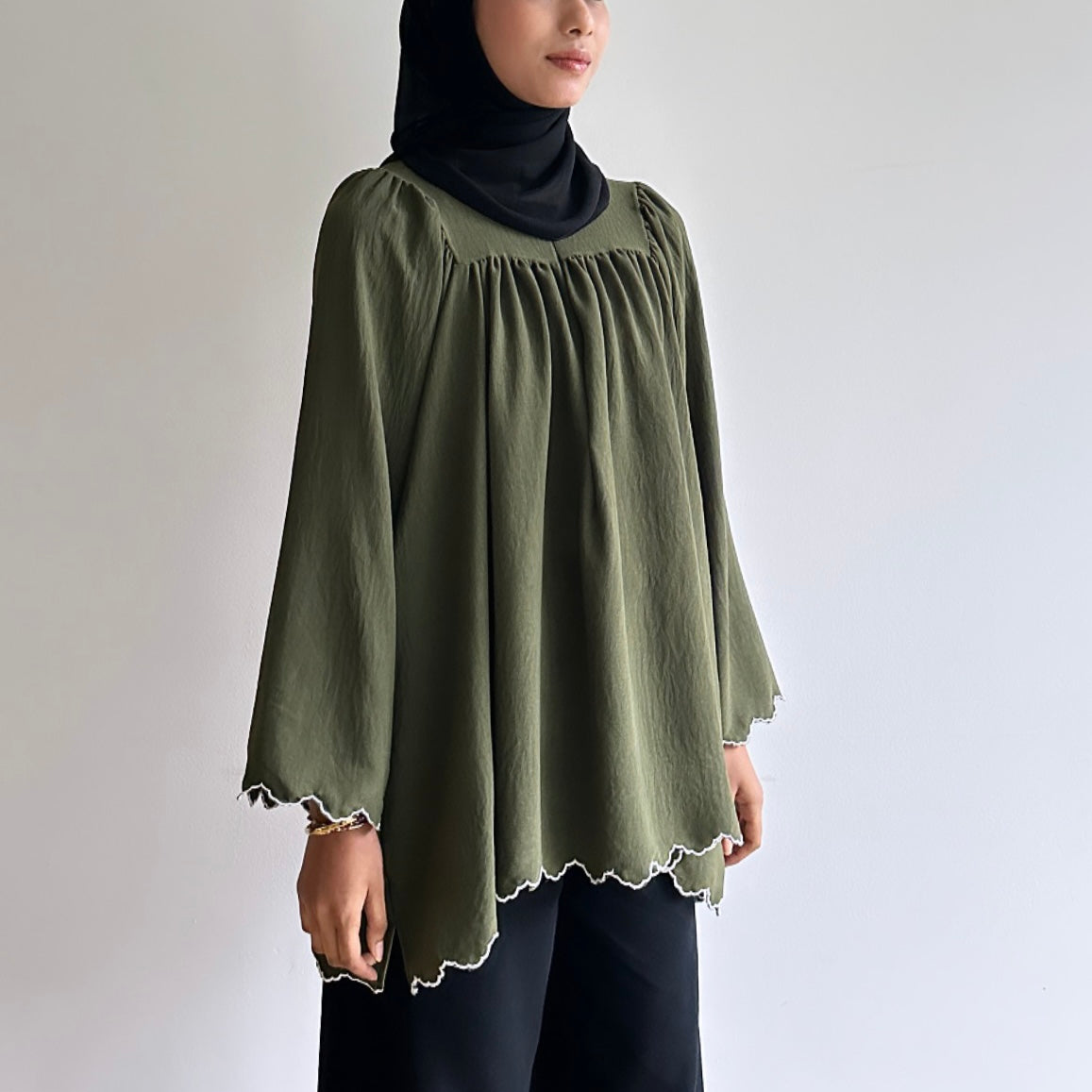 Tia sulam blouse