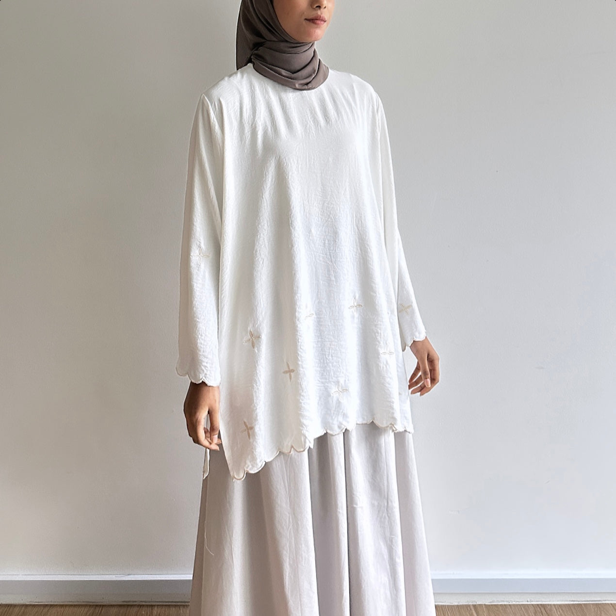 Elena sulam tunic