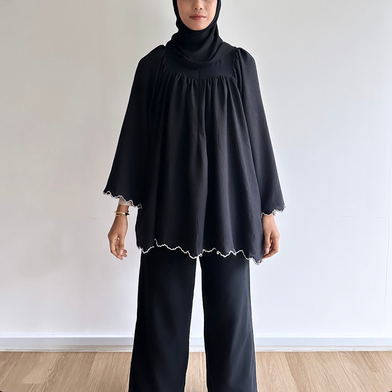 Tia sulam blouse