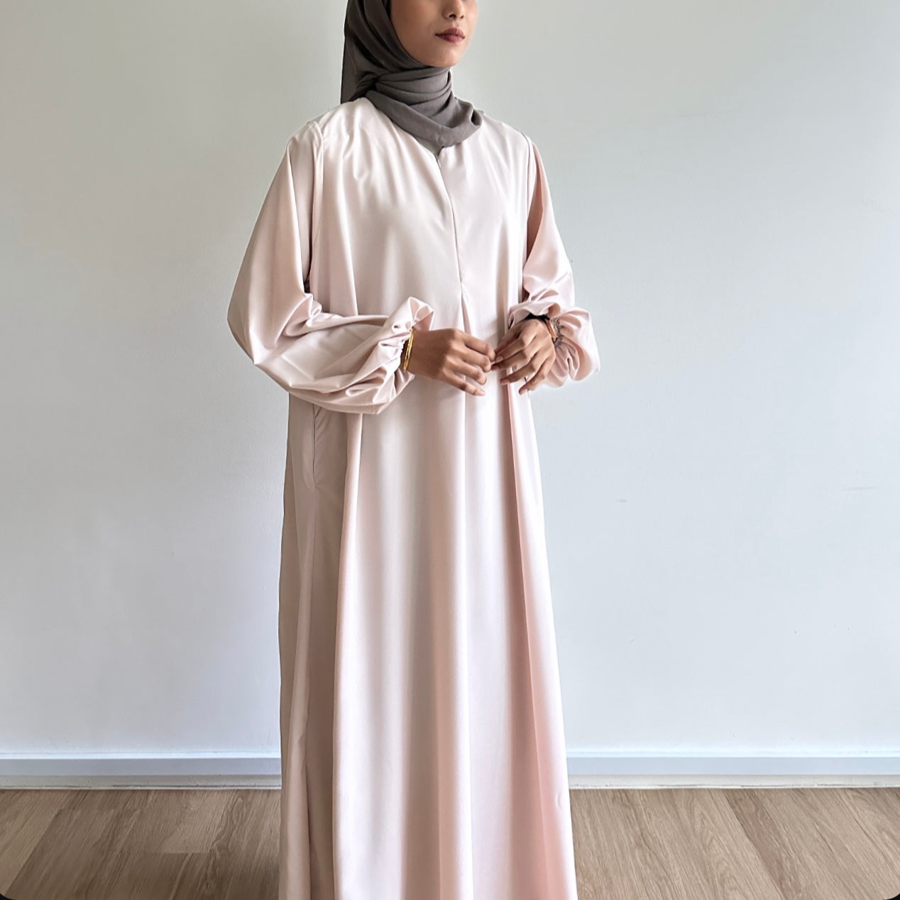 Alia puffy sleeve maxi dress