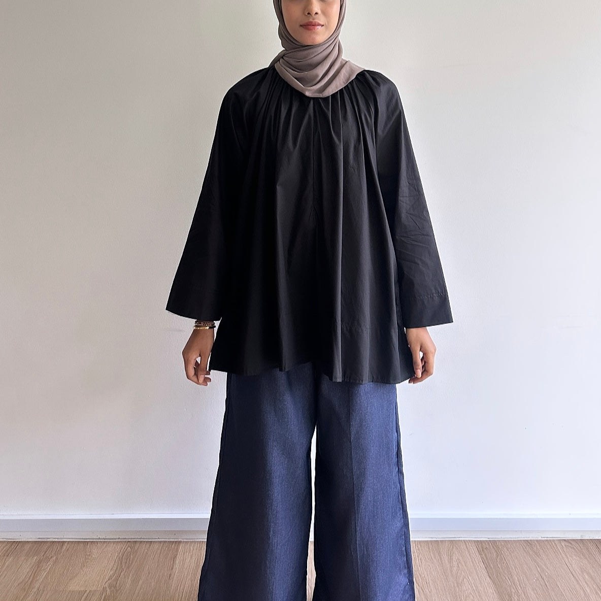 Cara raglan blouse