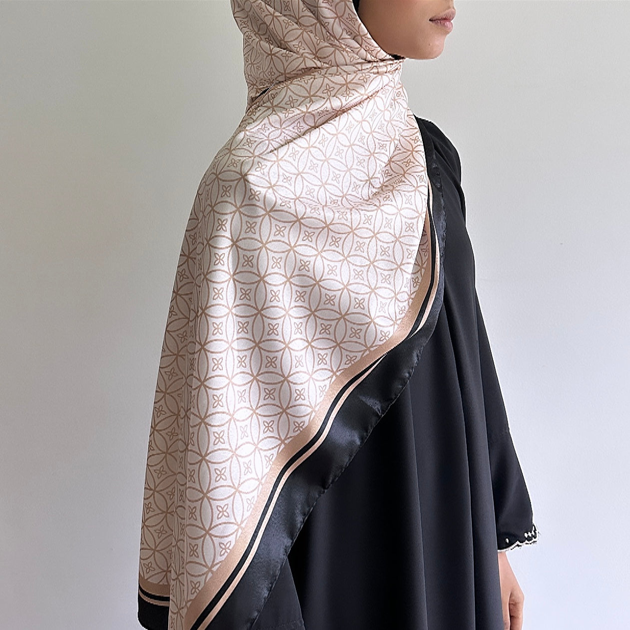 Or printed long shawl