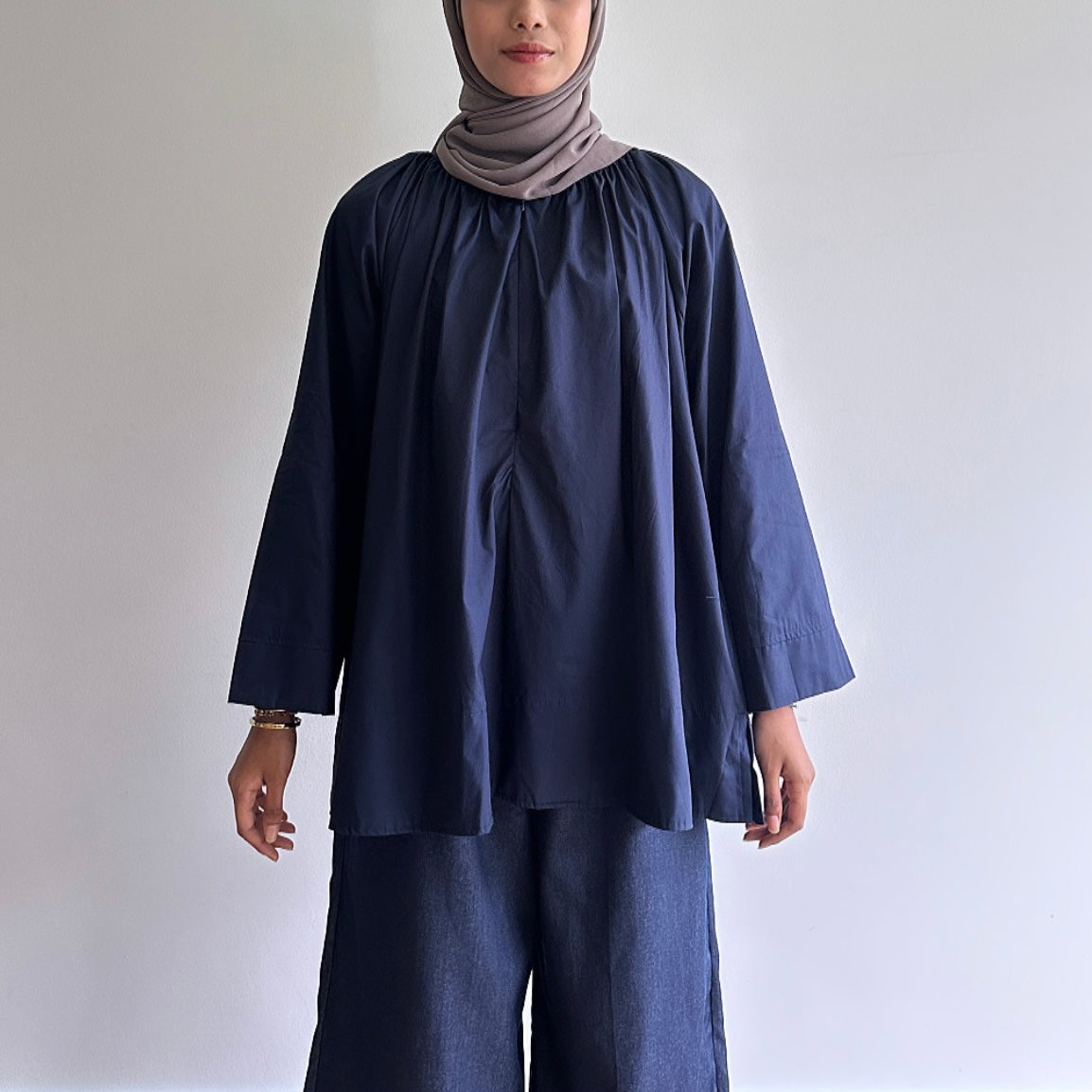 Cara raglan blouse