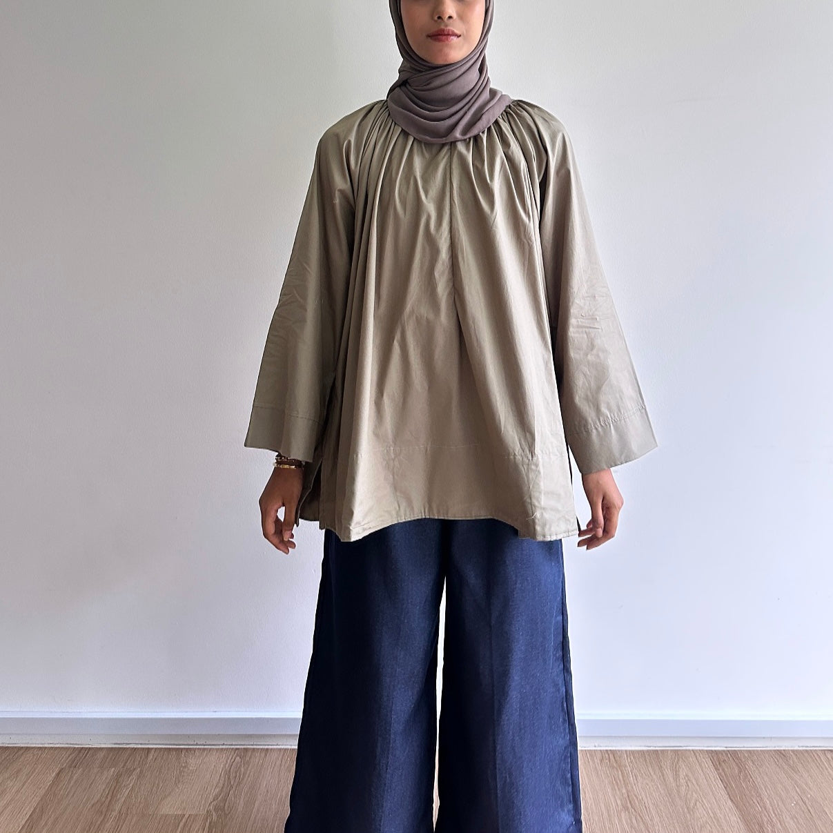 Cara raglan blouse