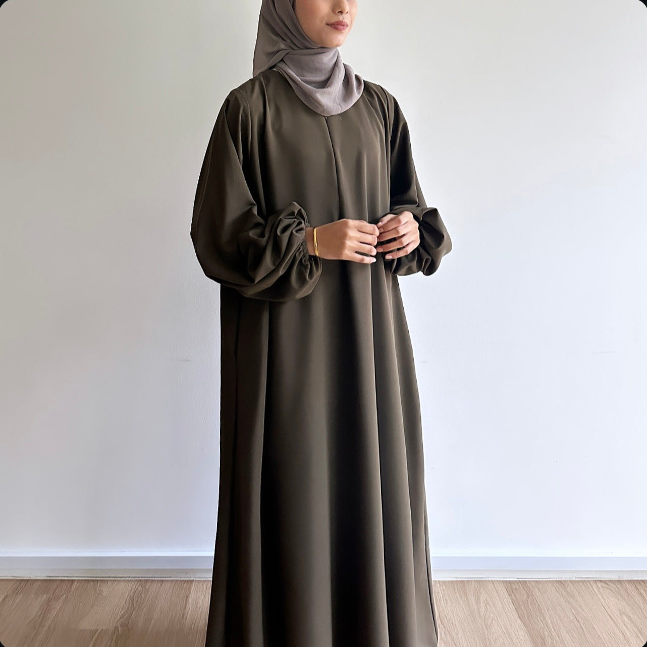 Alia puffy sleeve maxi dress