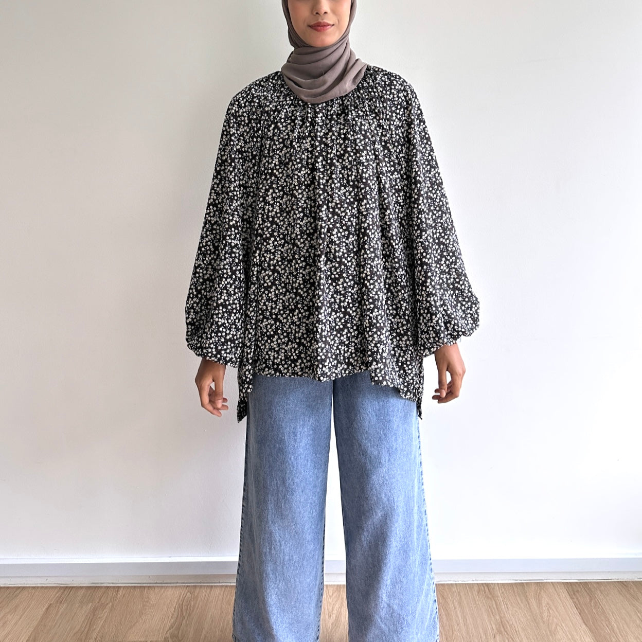 Fleurine puffy sleeve blouse