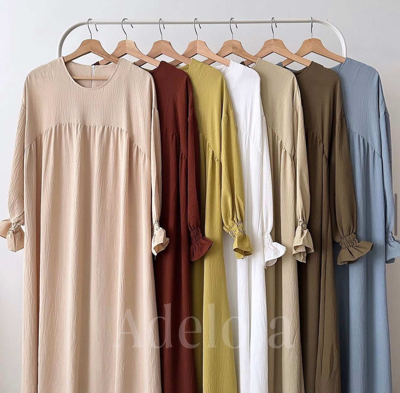 Hannah basic dress