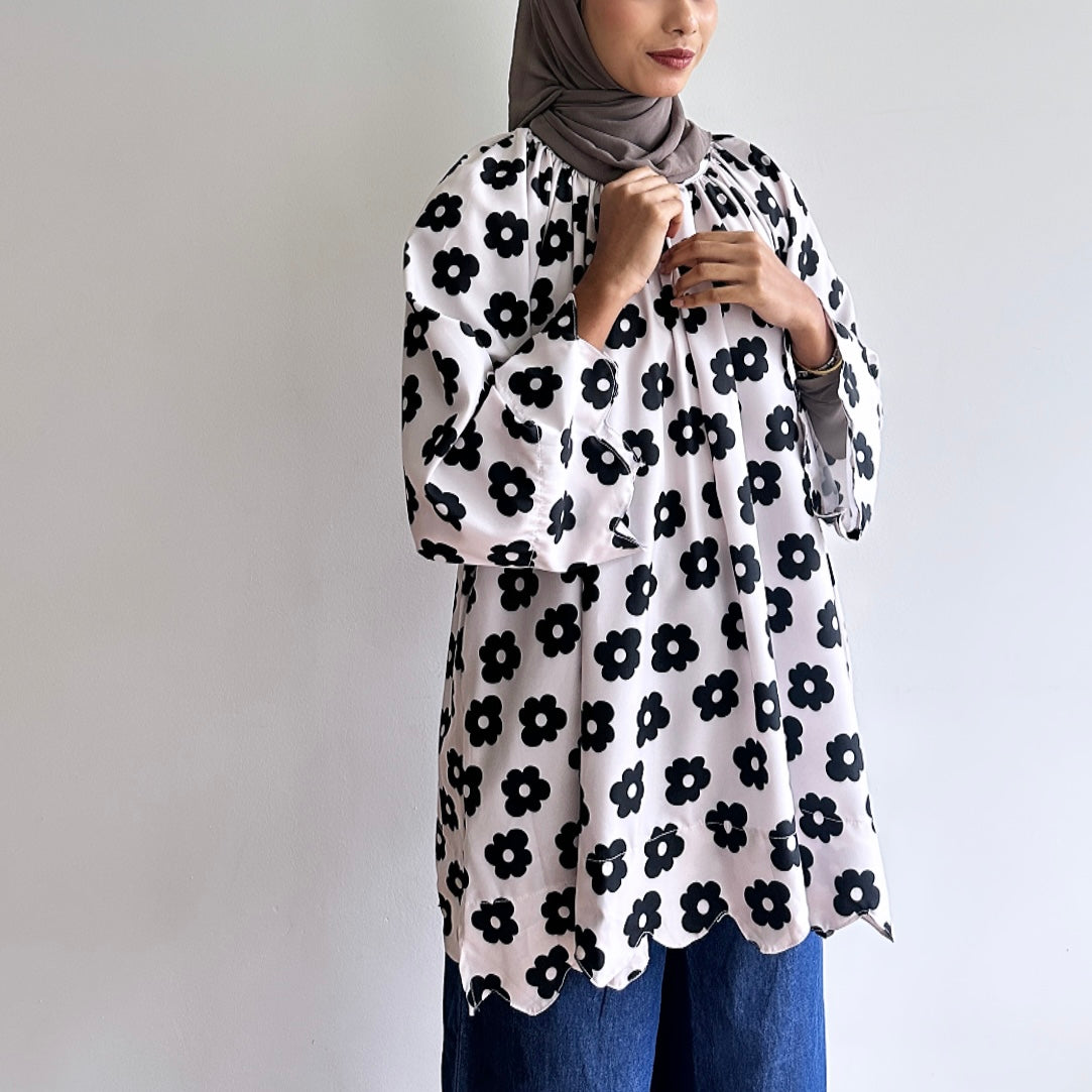 Liora scallop floral blouse