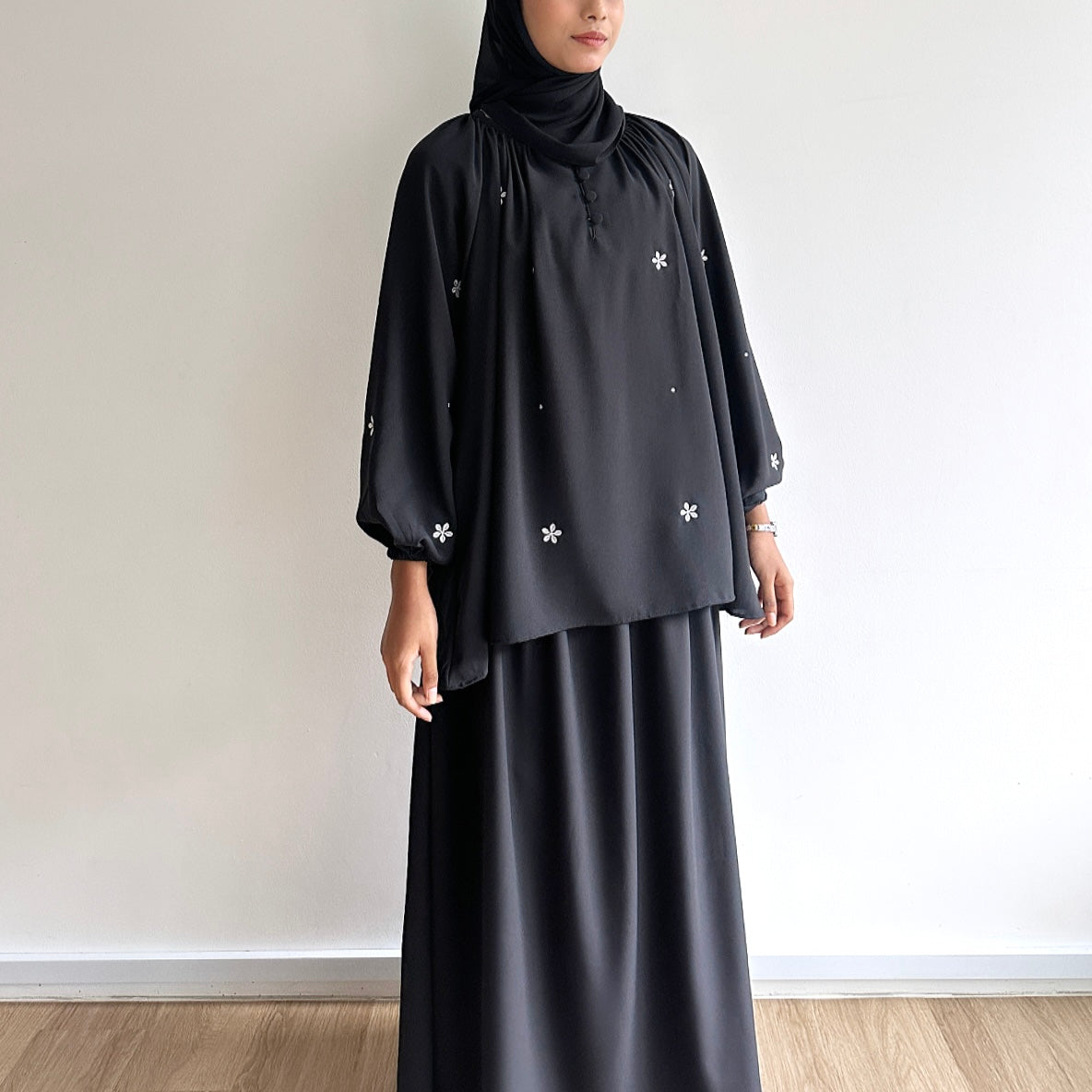 Mel floral embroidery blouse