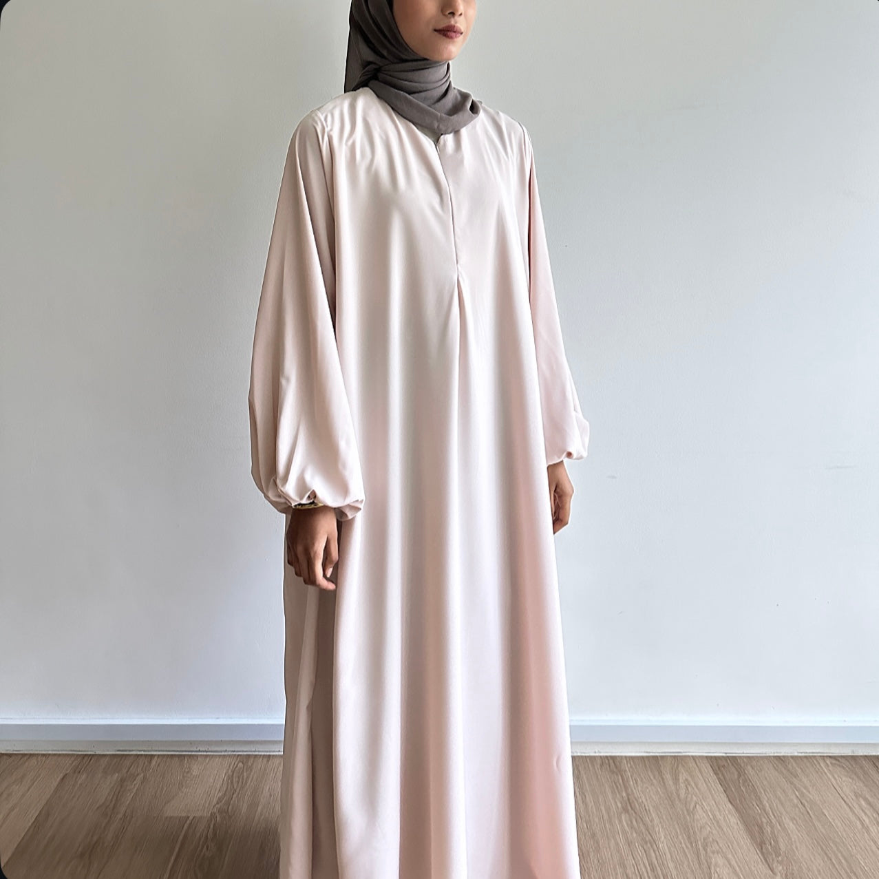 Alia puffy sleeve maxi dress