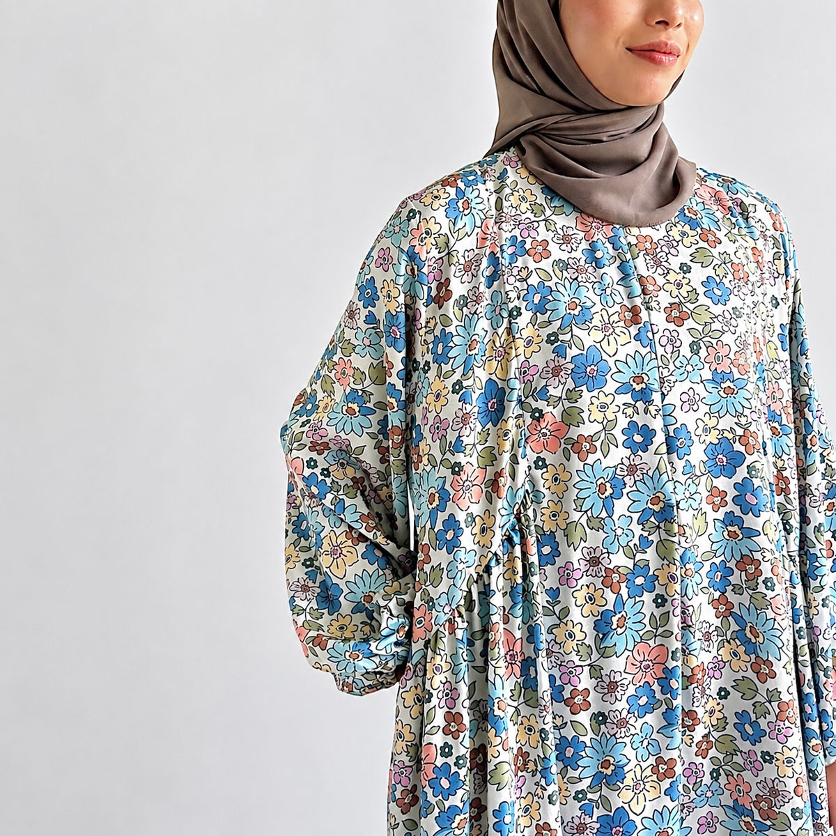 Luna Gathered Floral Maxi Dress