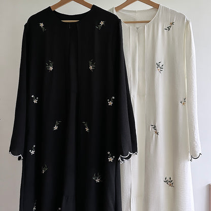Luna sulam abaya