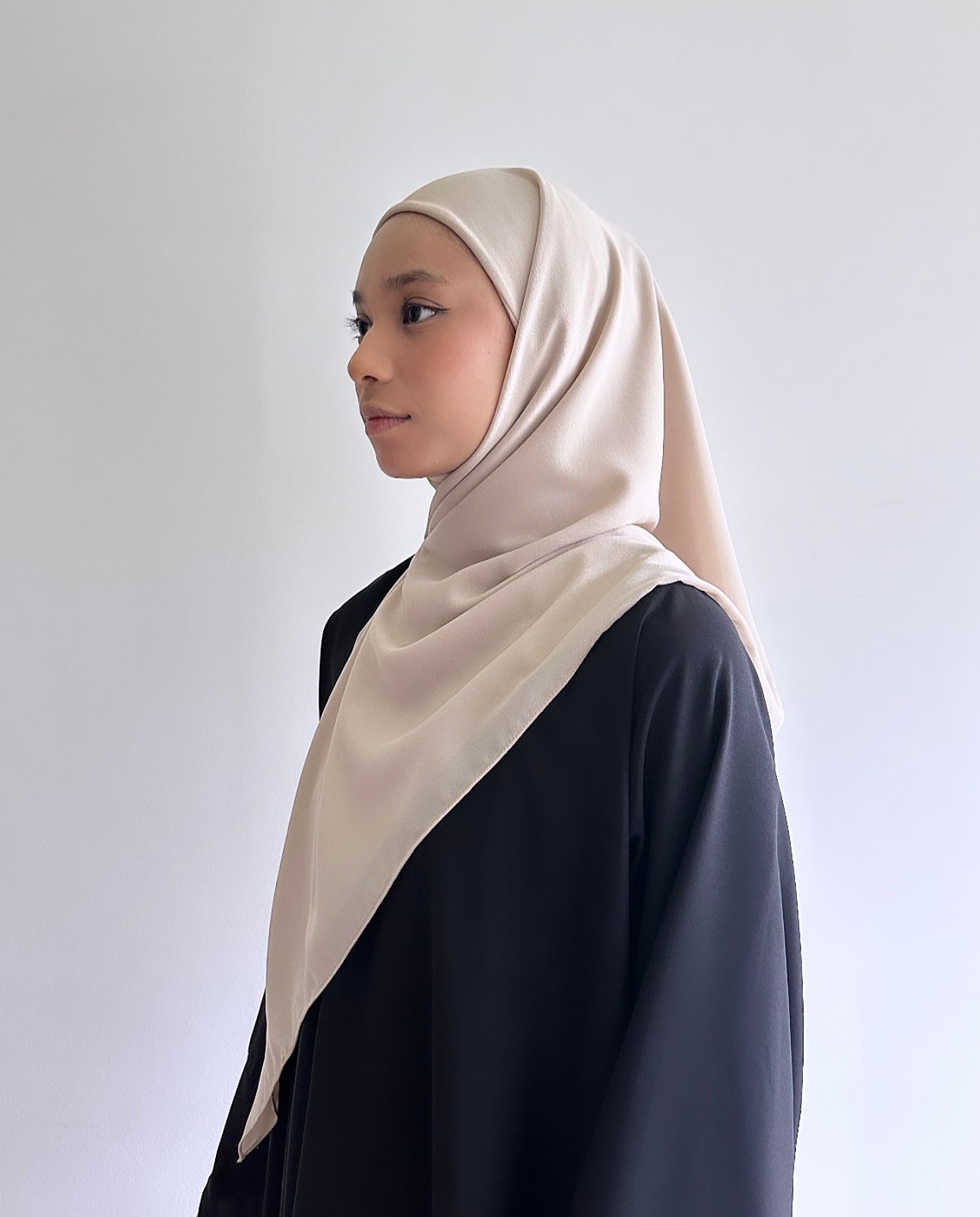 Hana tri shawl