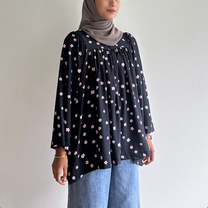 Anna floral blouse