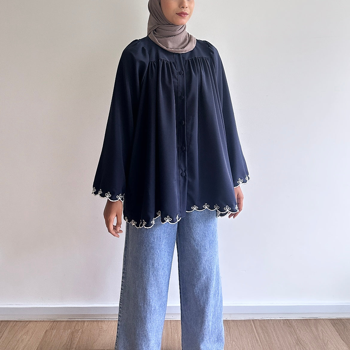 Aura sulam blouse