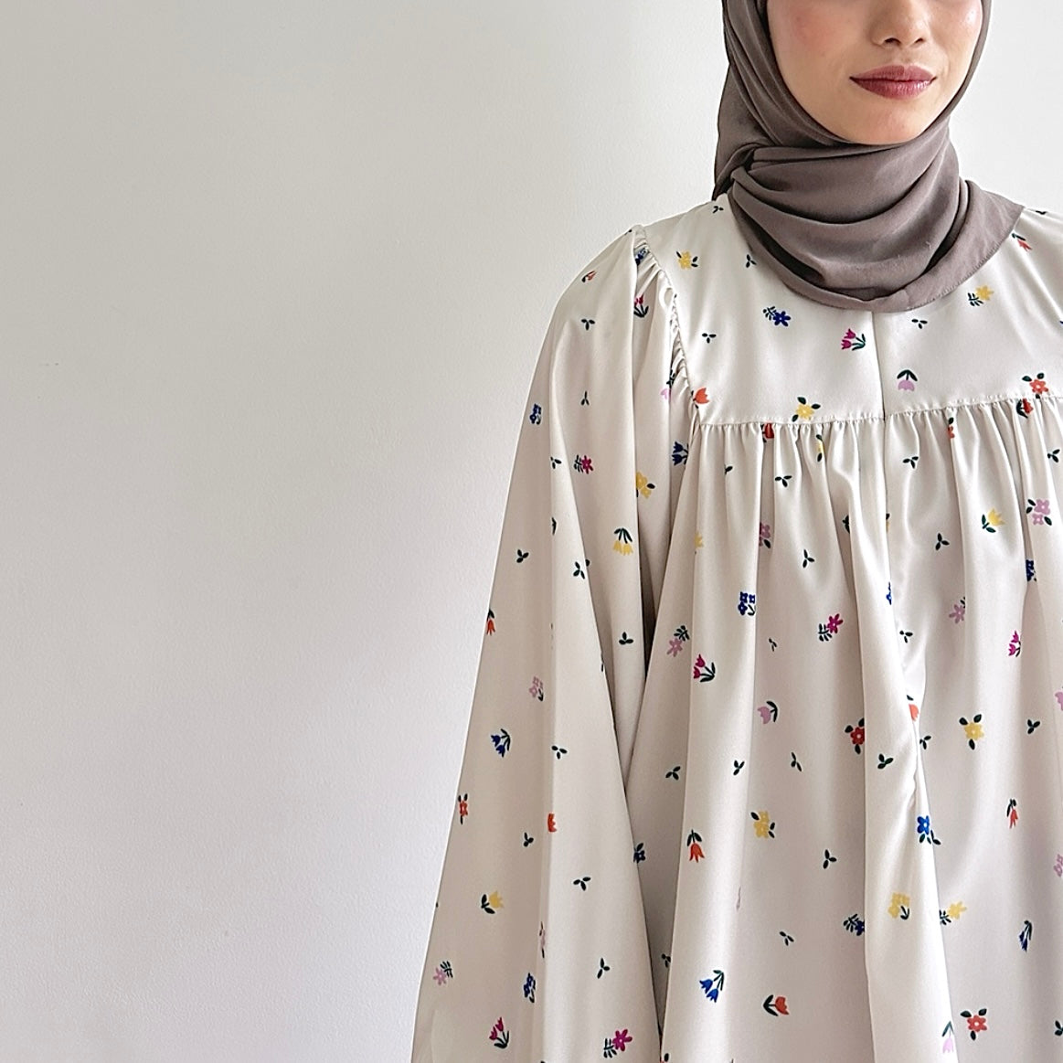 Anna floral puffy sleeve blouse