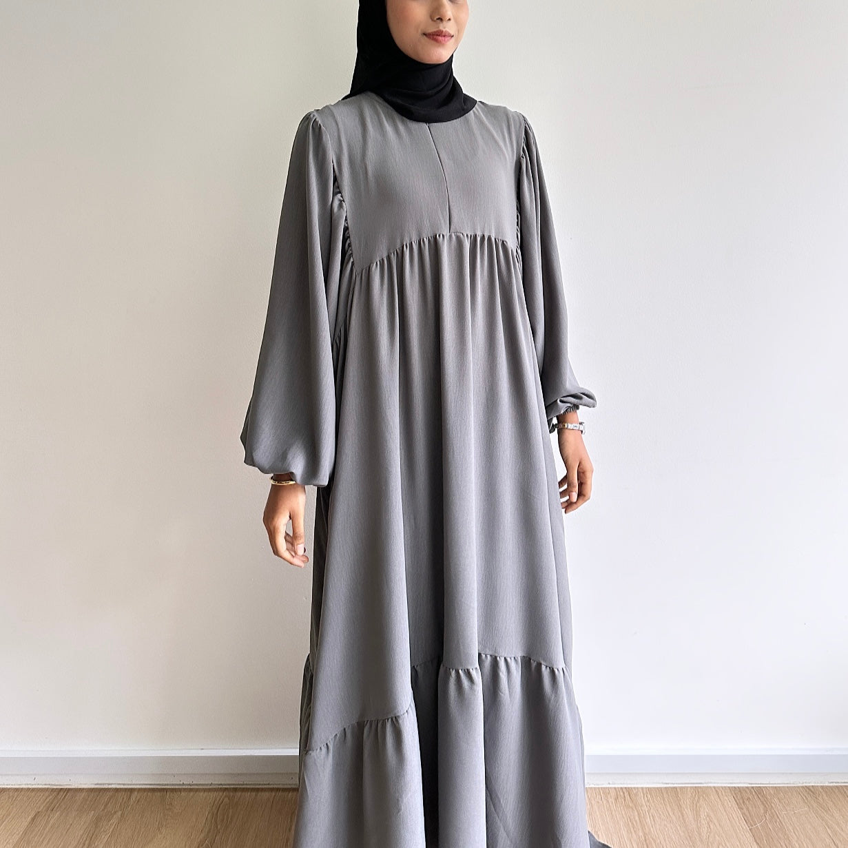 Talia balloon sleeve dress