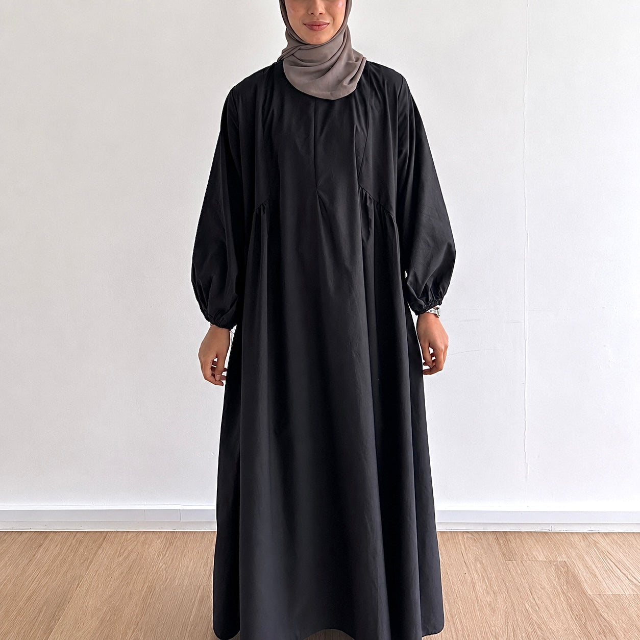 Audrey Gathered Classic Dress