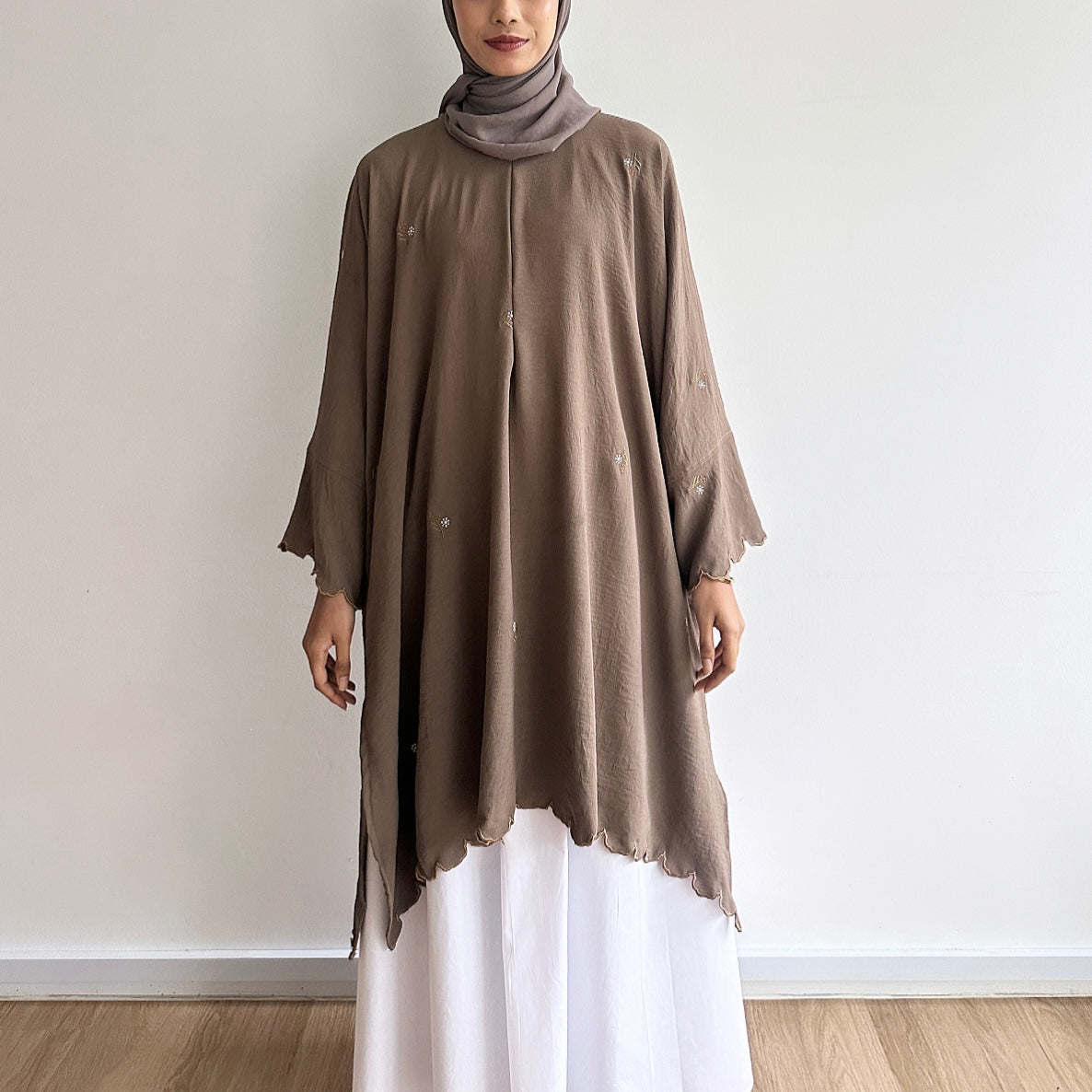 Amara scallop midi