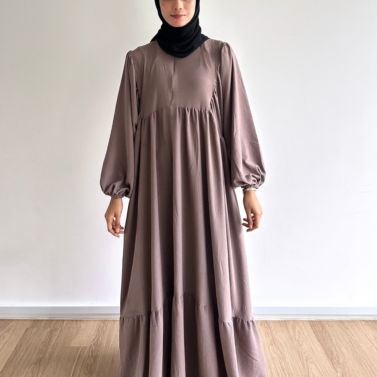 Talia Balloon Sleeve Dress