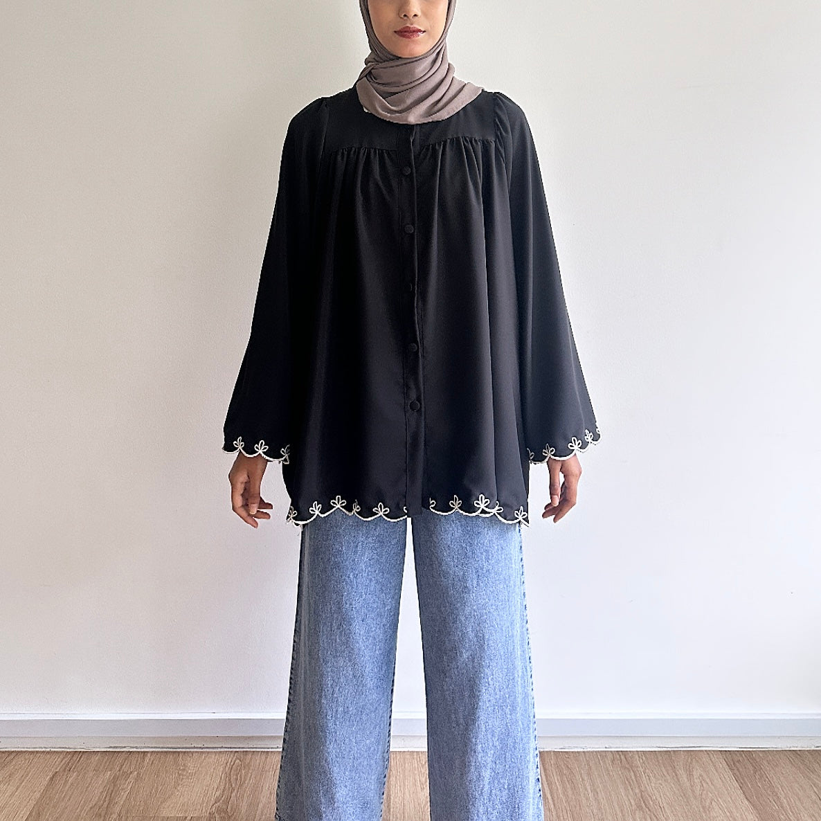 Aura sulam blouse