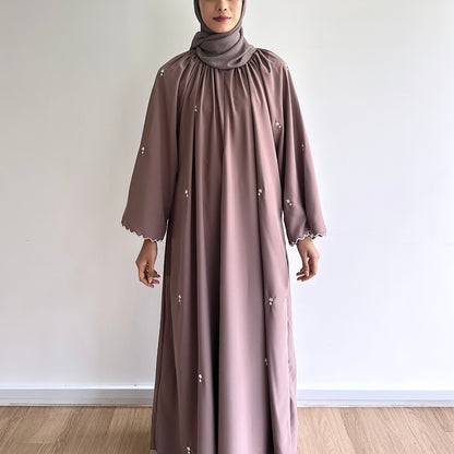 Aryana sulam abaya