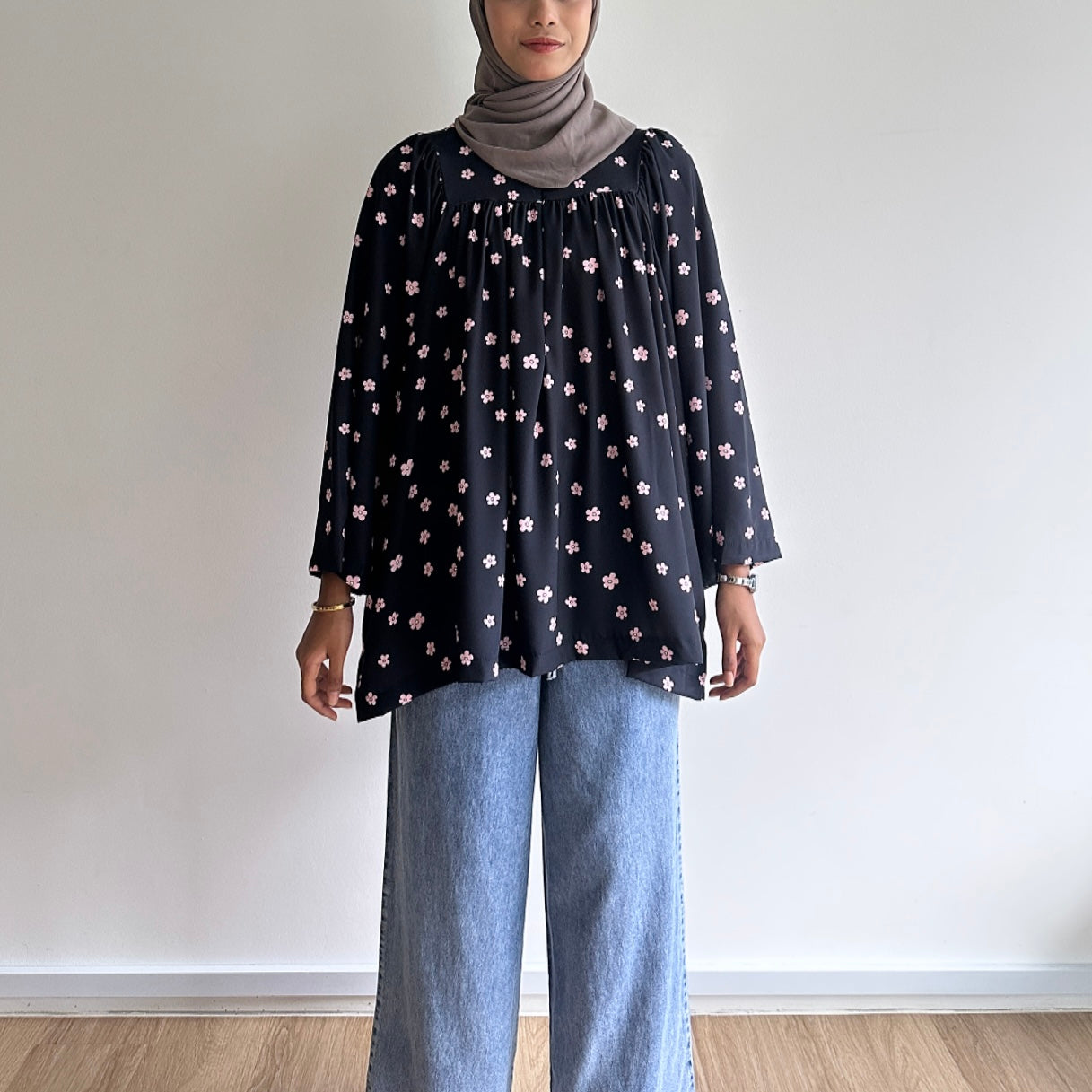 Anna floral blouse